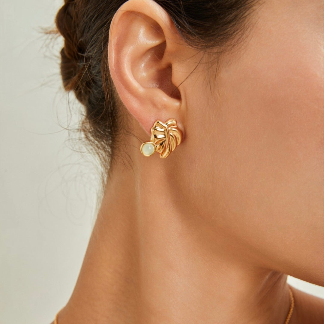 OE1603 Pink Calla Lily Chalcedony Earrings