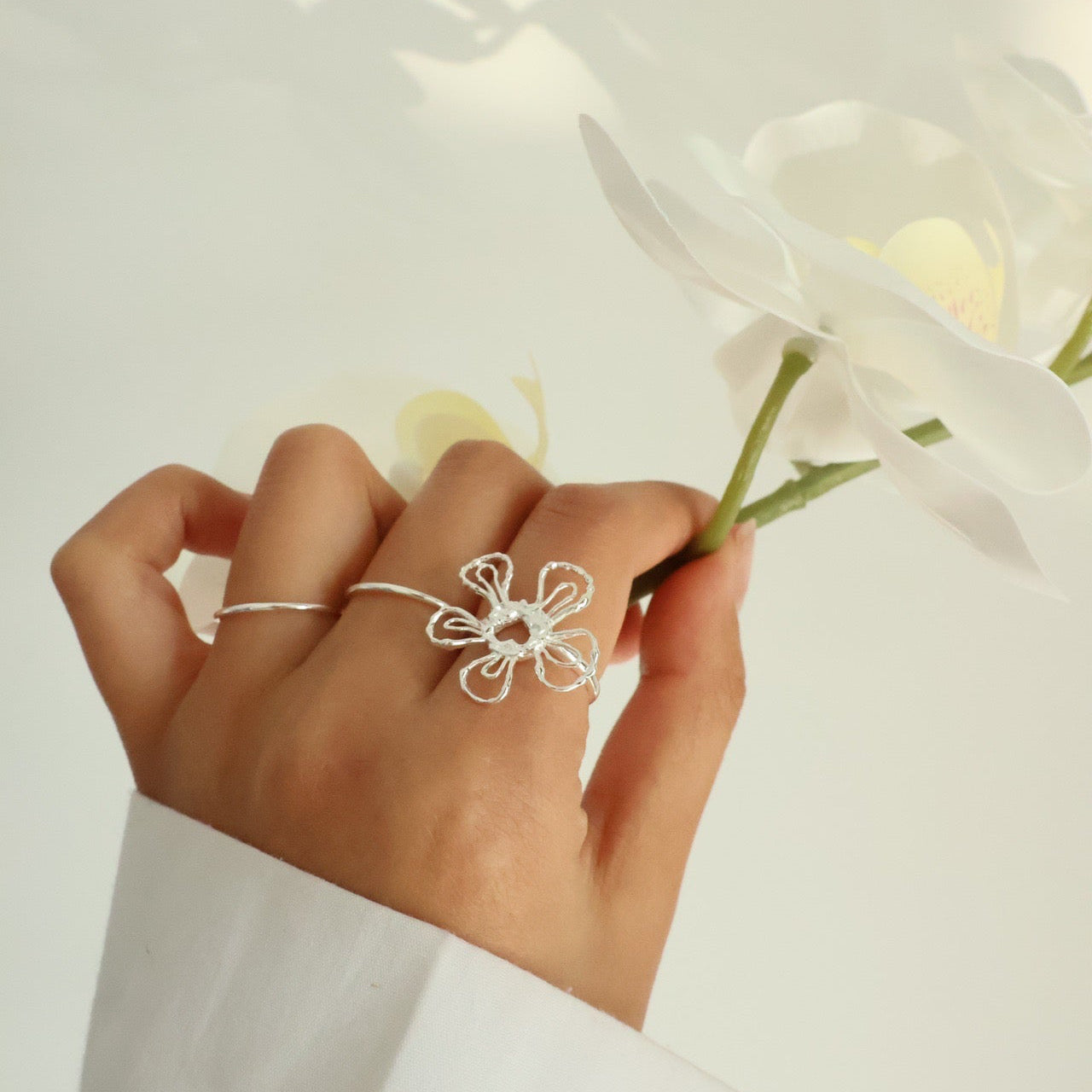 OR1420 Floral Cosmic Ring