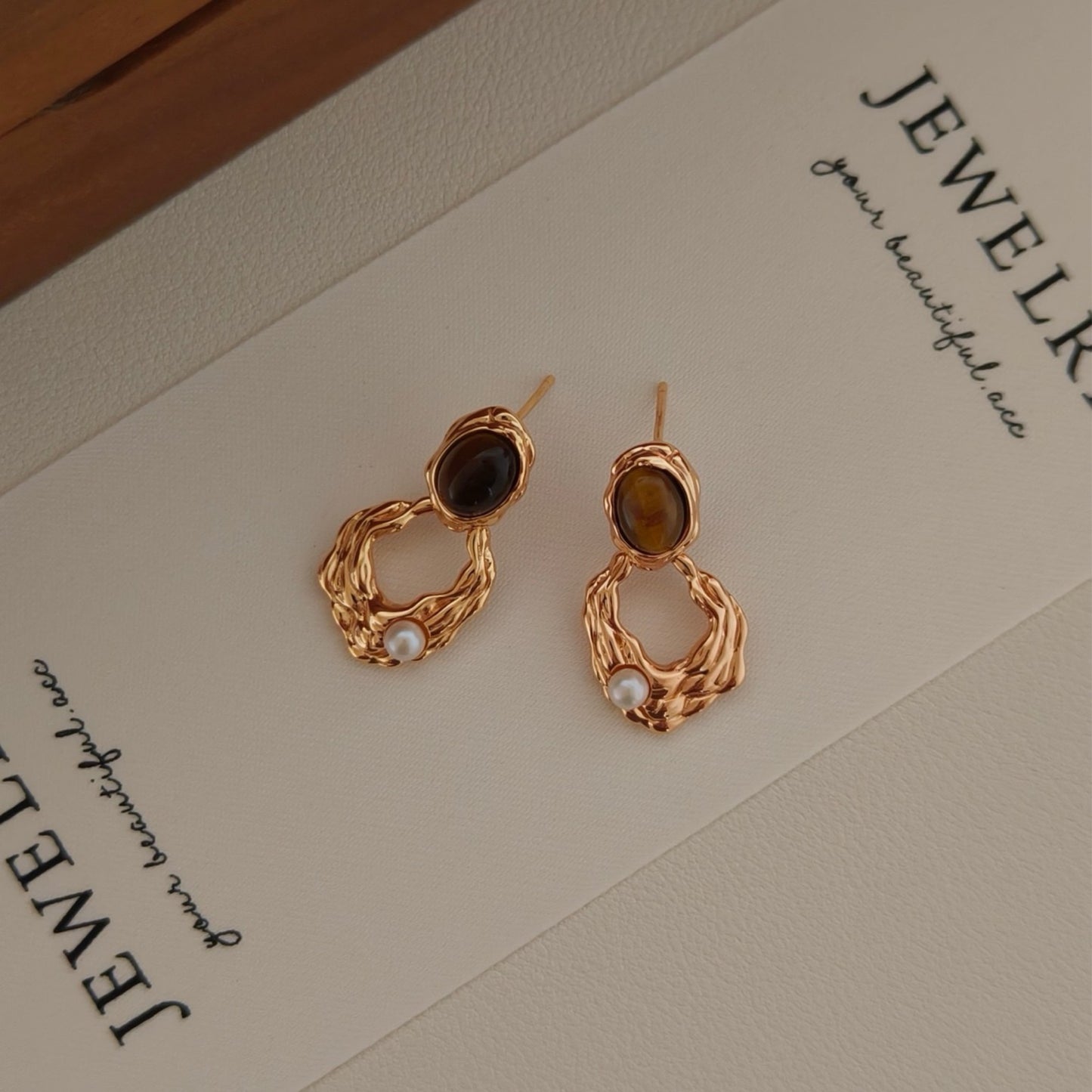 OE1618 Tigerite Earrings