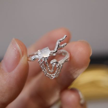 OR1422 Vine Compass Tassel Ring