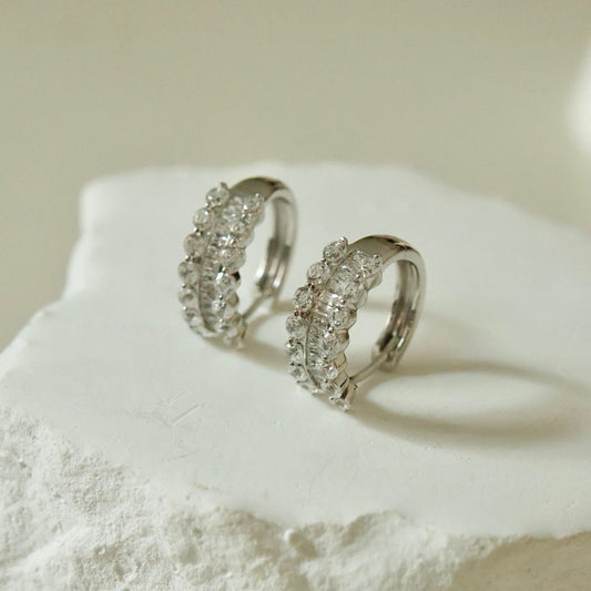OE1606 Small Space Earrings
