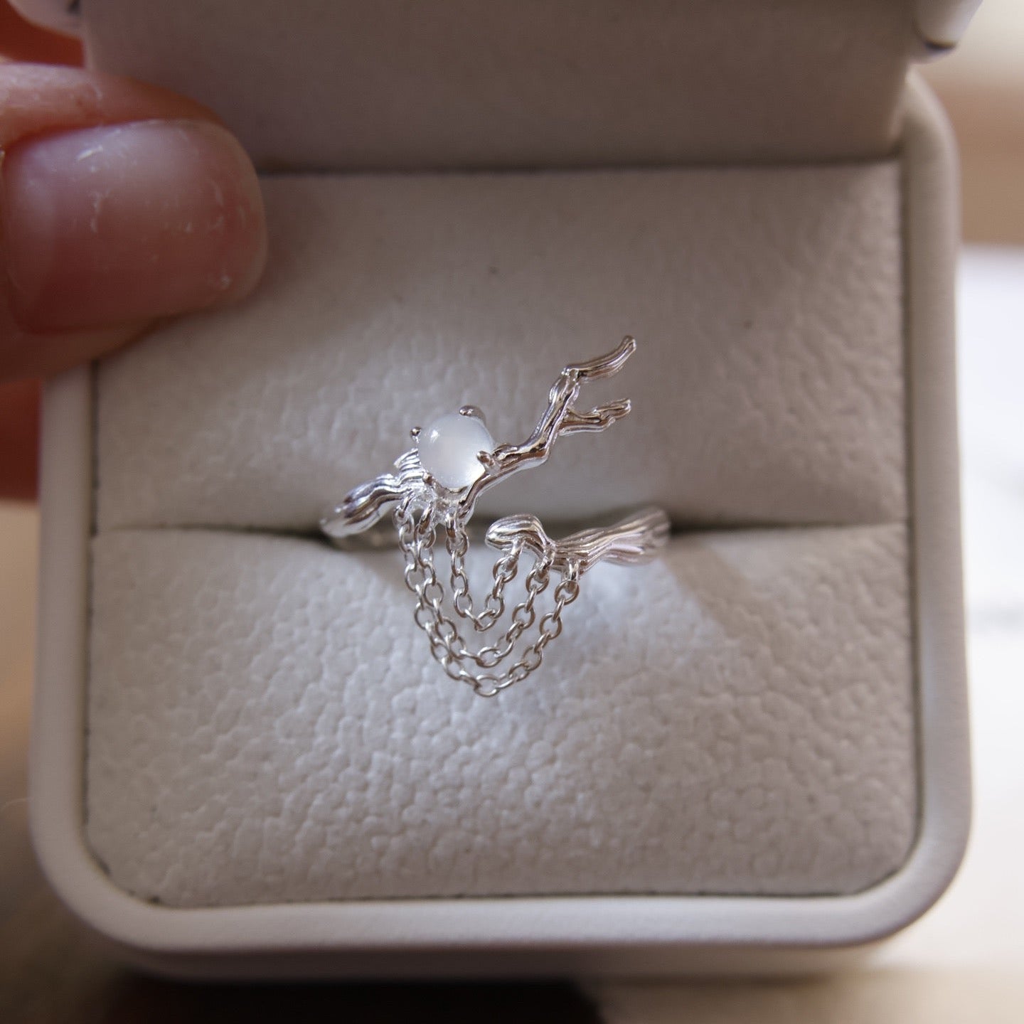 OR1422 Vine Compass Tassel Ring