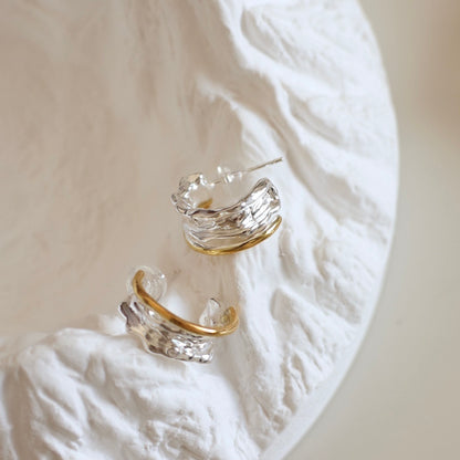 OE1610 Vine-Inspired Earrings