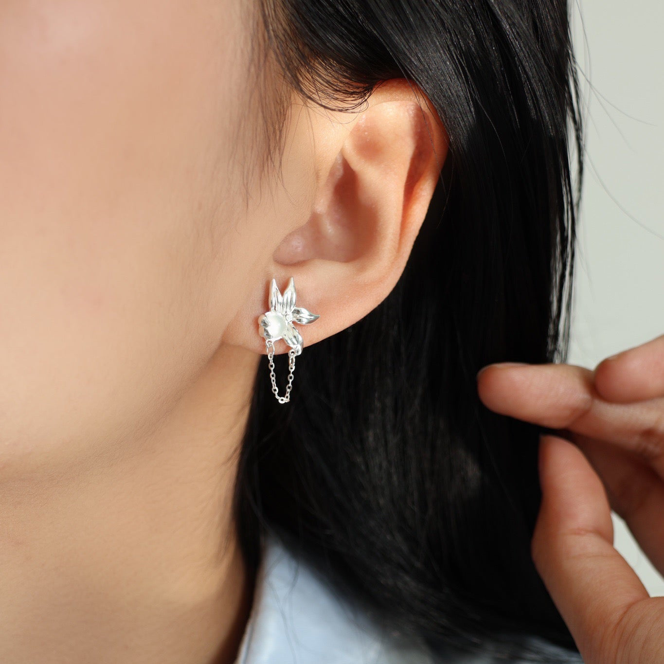 OE1607 Iris Earrings