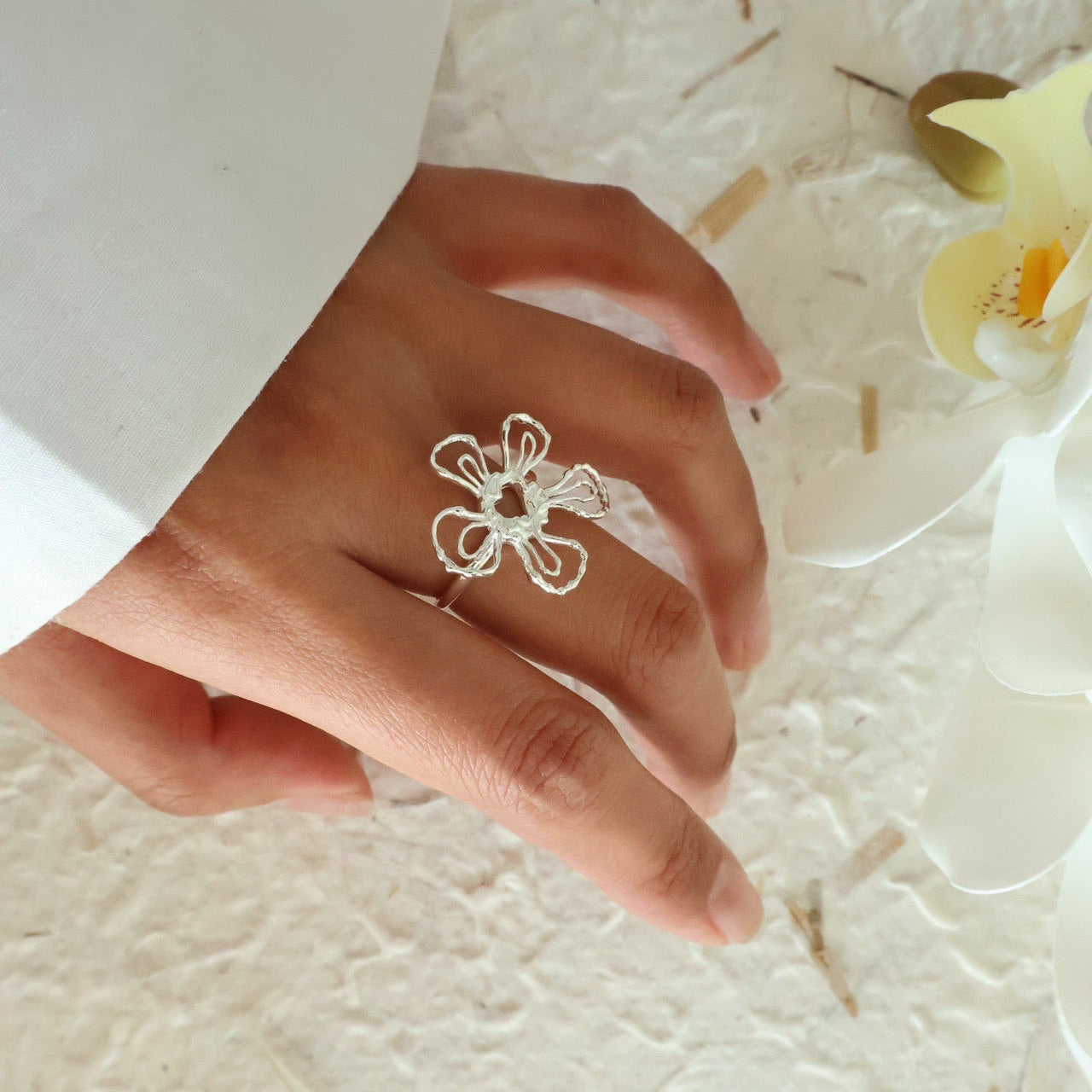 OR1420 Floral Cosmic Ring