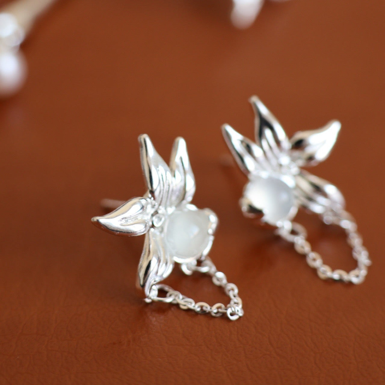 OE1607 Iris Earrings