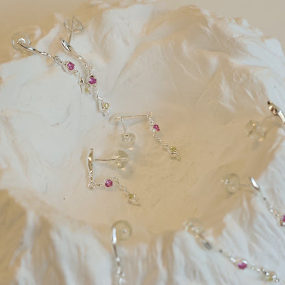 OE1615 Pinkish Romantic Earrings