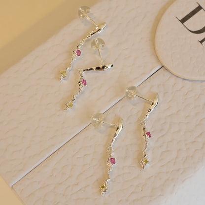 OE1615 Pinkish Romantic Earrings