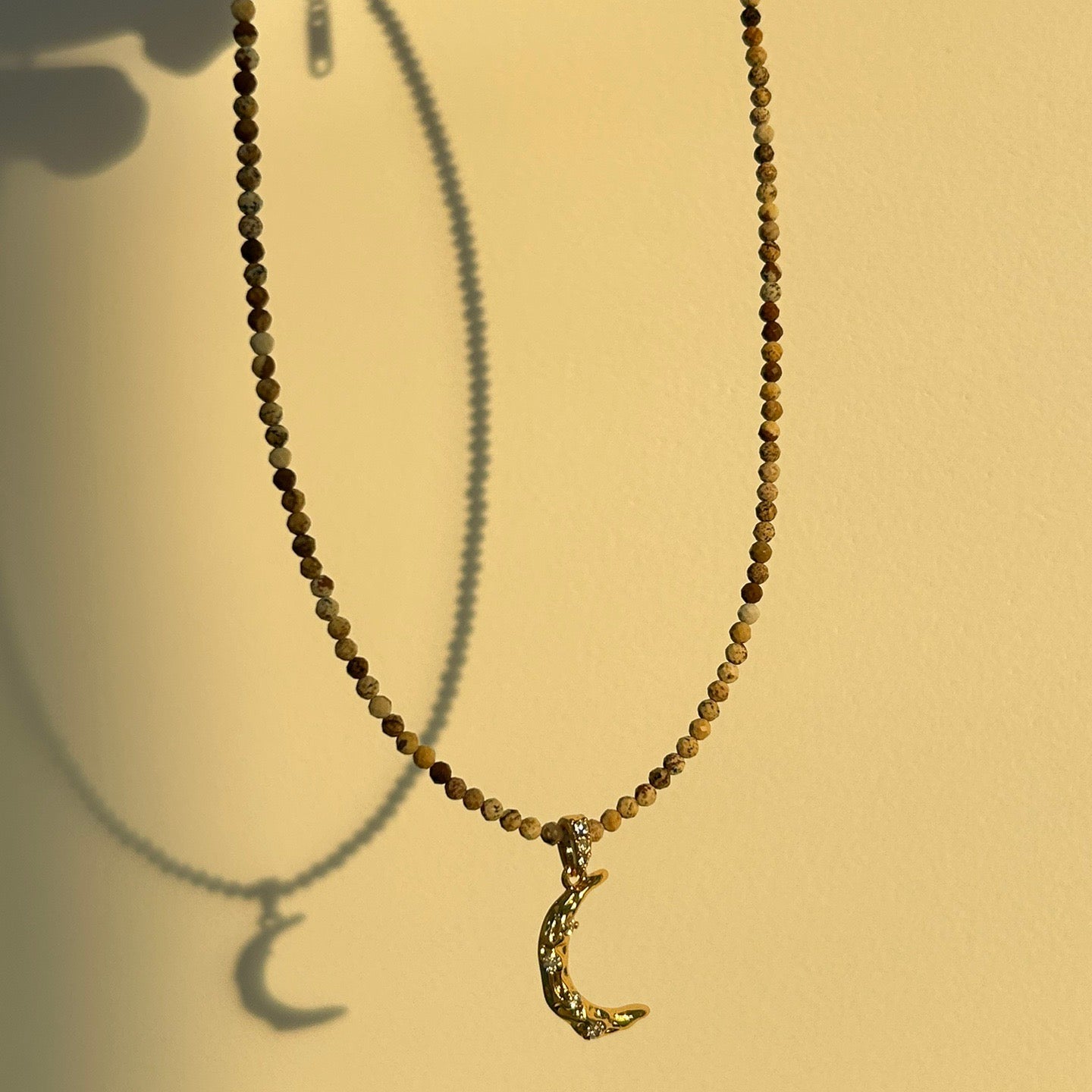 ON1621 Maillard Moon Necklace
