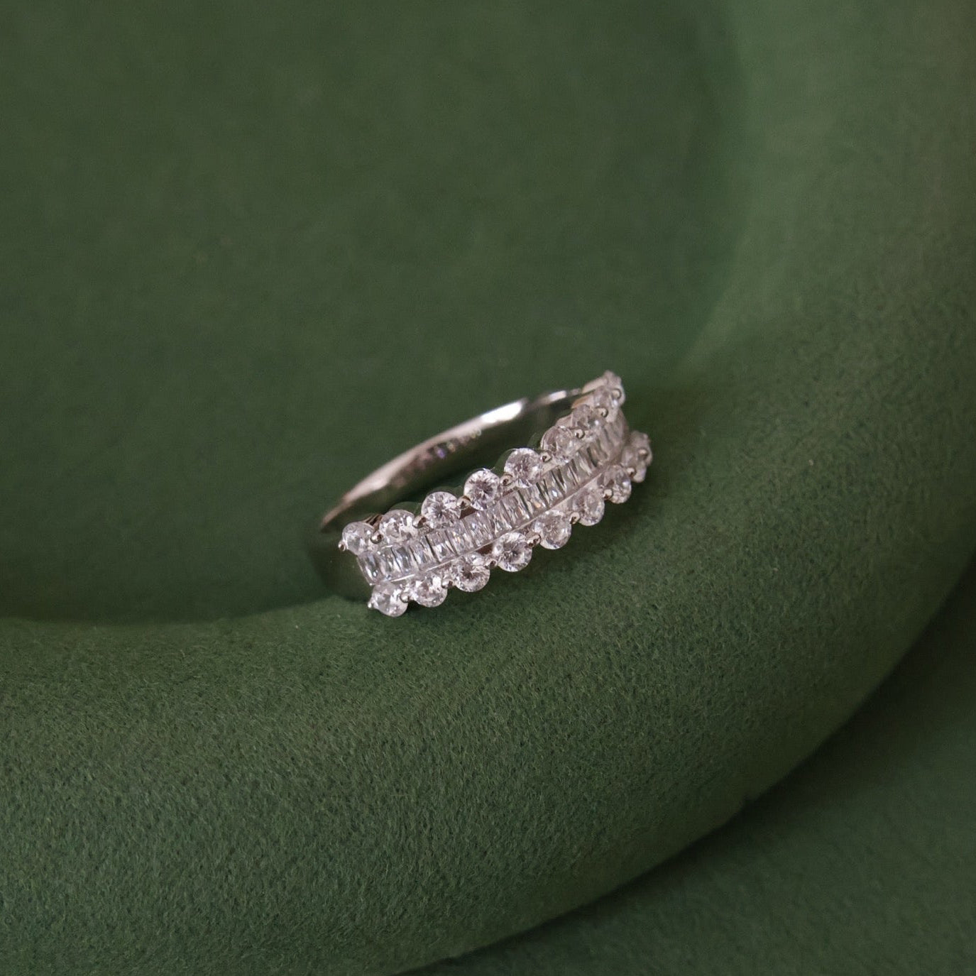 OR1413 Small Space Ring