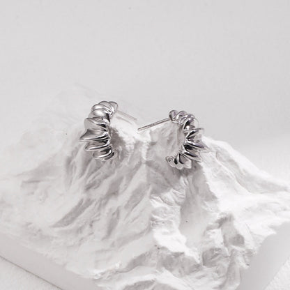 OE1620 Croissant Earrings