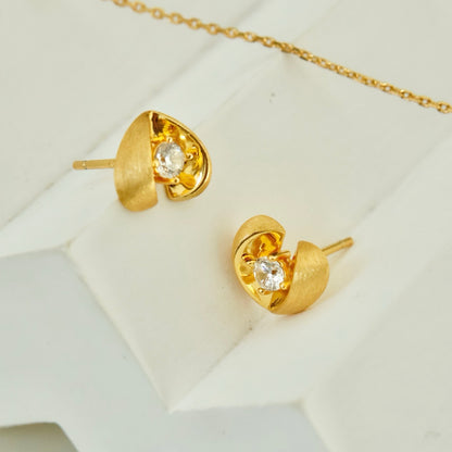 OE1602 Whispers of the Heart Earrings