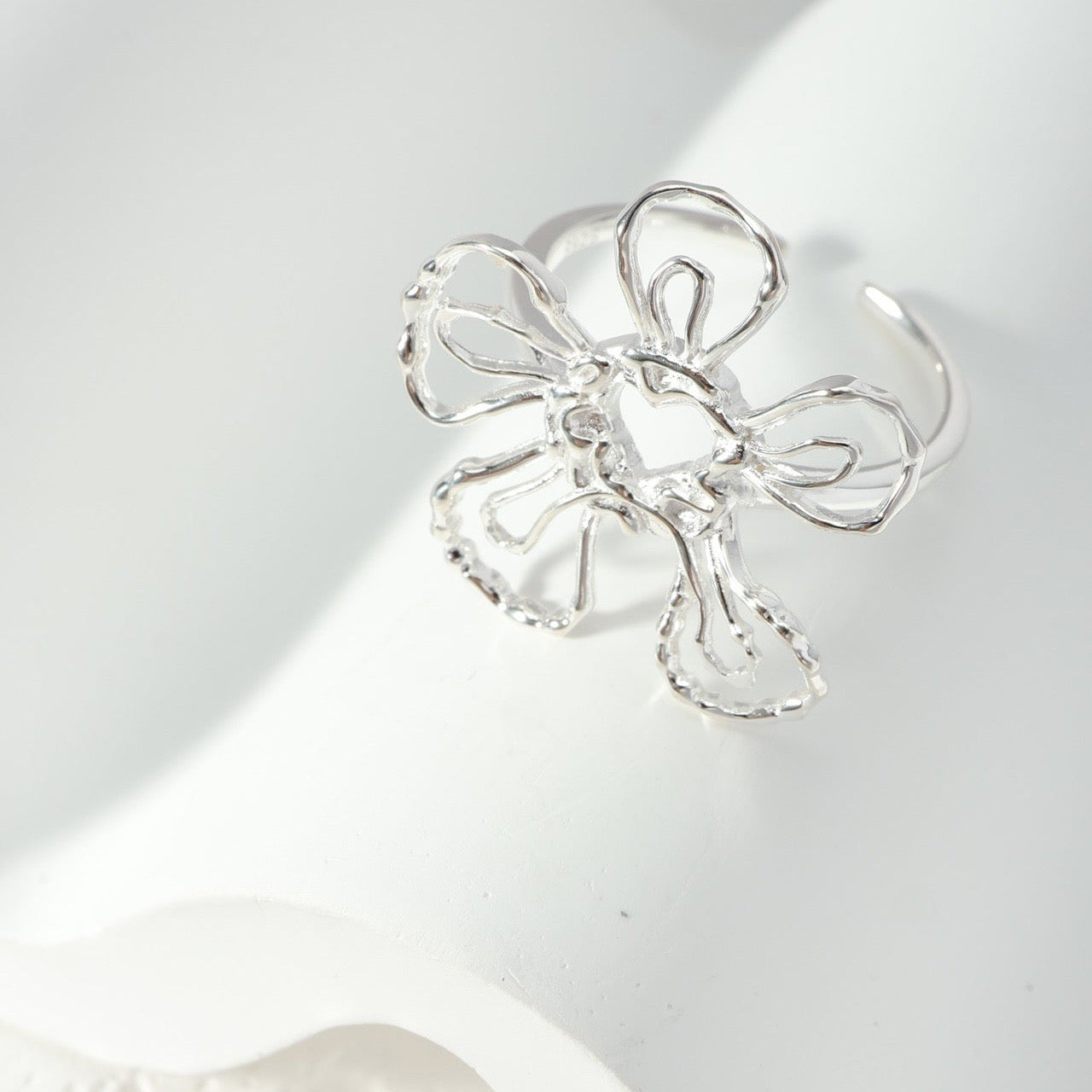OR1420 Floral Cosmic Ring