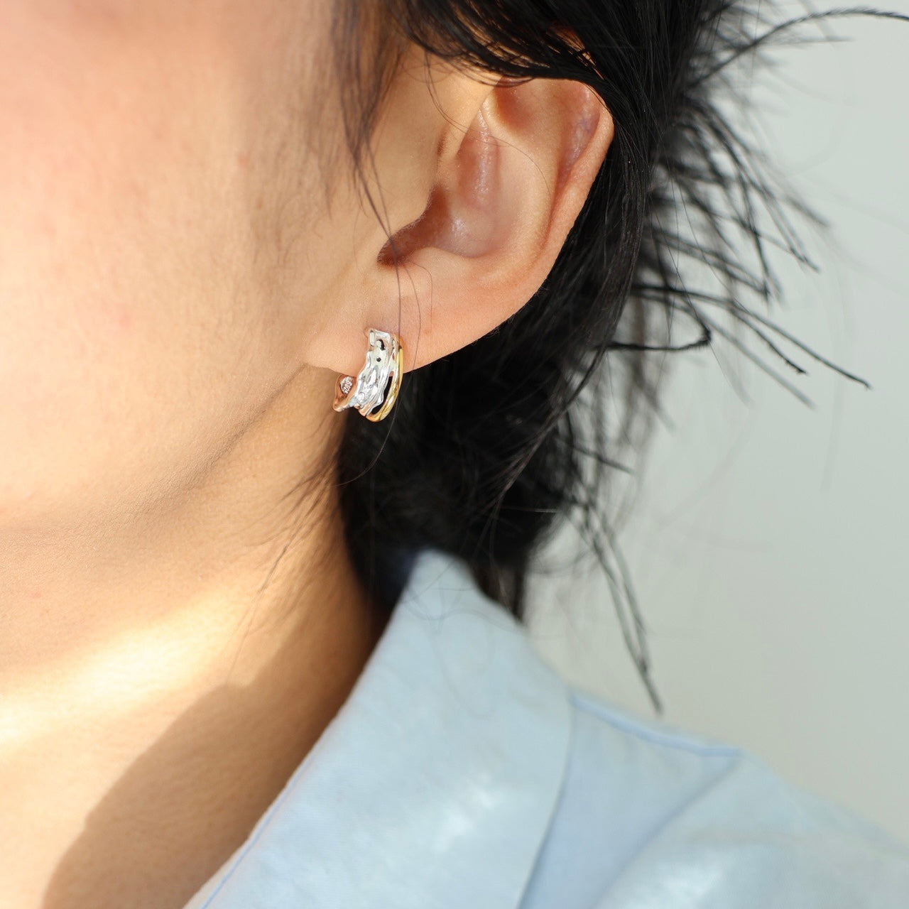 OE1610 Vine-Inspired Earrings