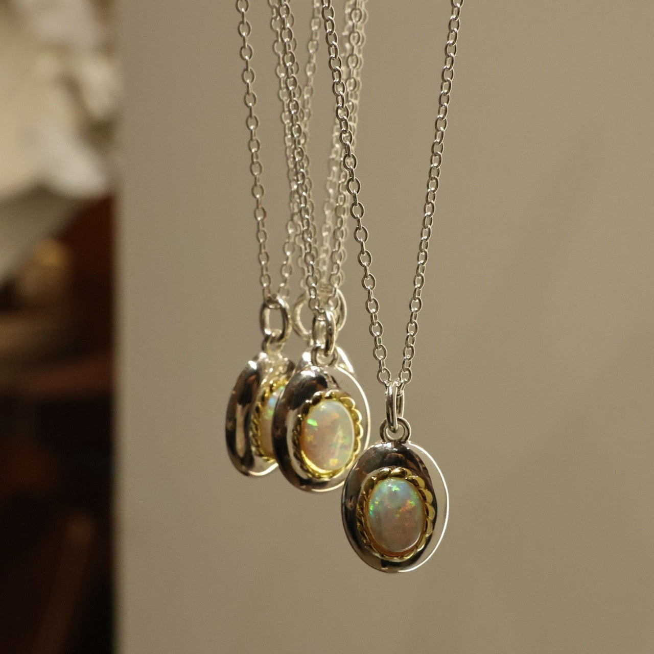 ON1620 Vintage Stylish Opal Necklace
