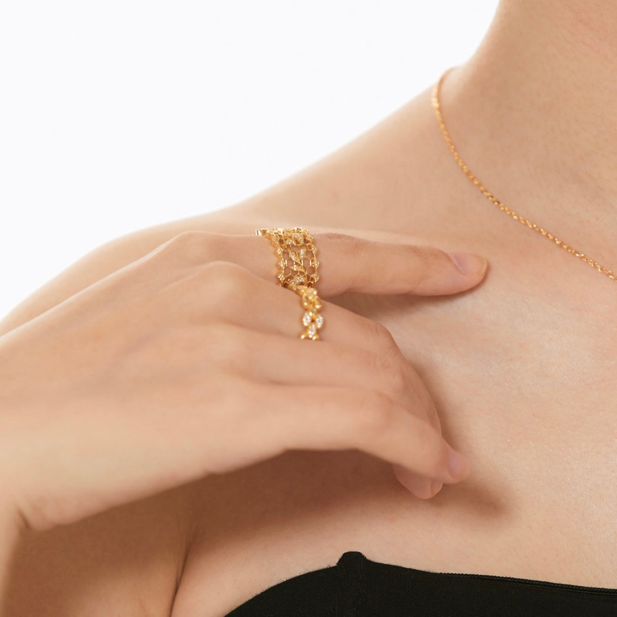 OR1409 Crackling Light Ring