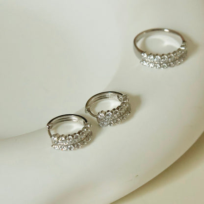 OE1606 Small Space Earrings