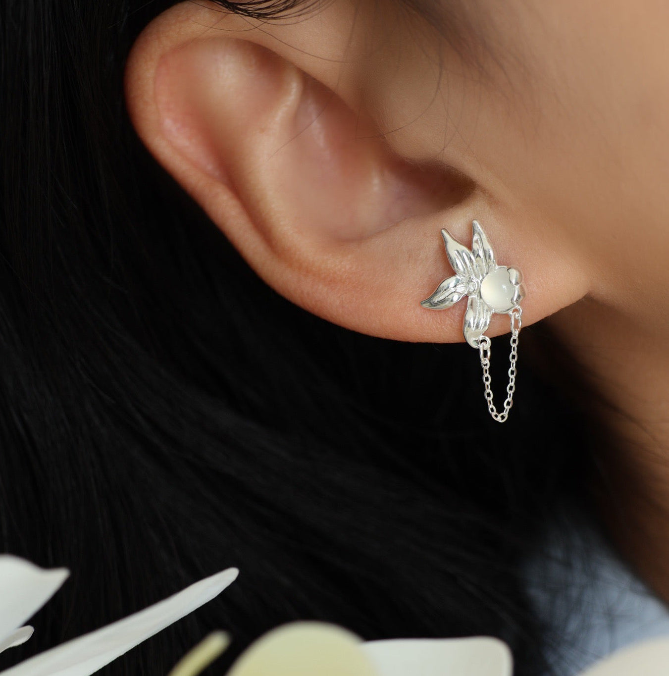 OE1607 Iris Earrings