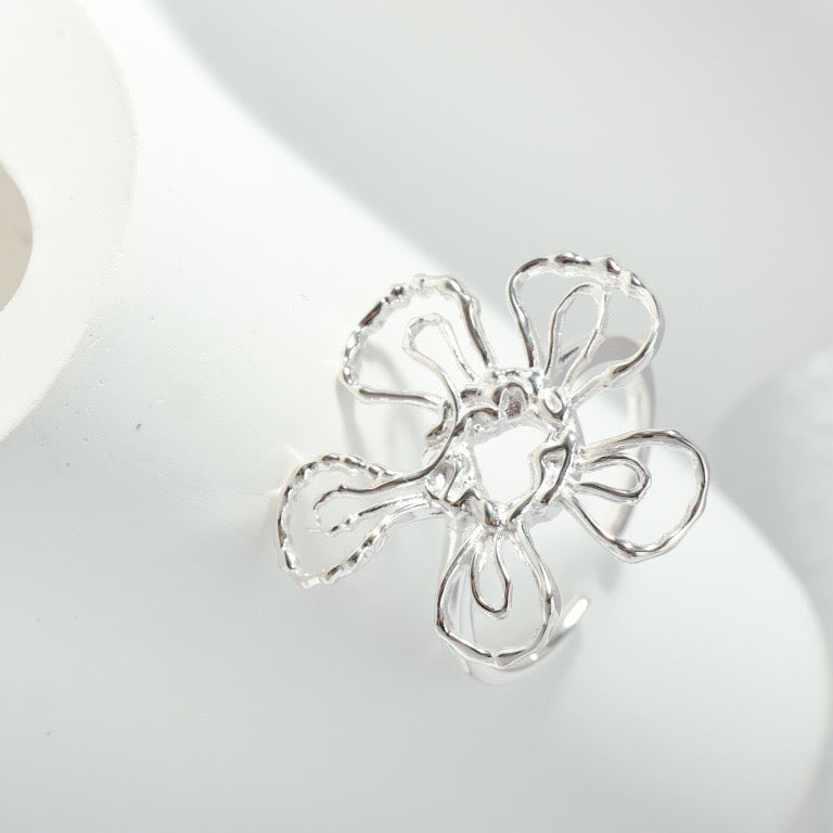 OR1420 Floral Cosmic Ring
