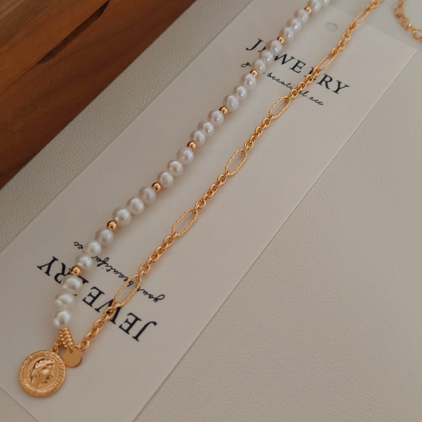 ON1624 Vintage Queen Coin Pearl Necklace