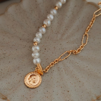 ON1624 Vintage Queen Coin Pearl Necklace